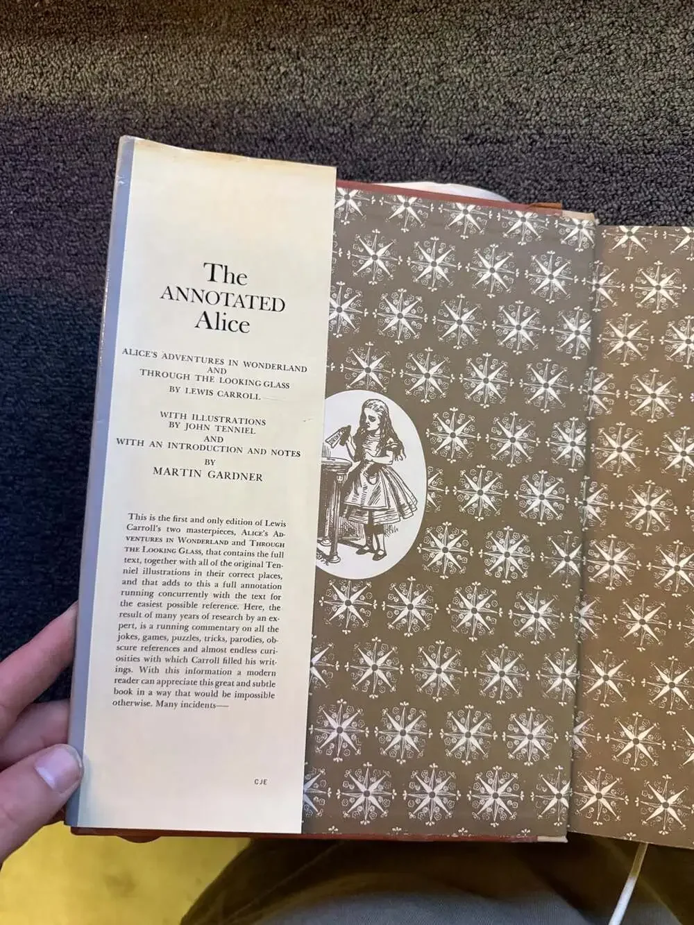 The Annotated Alice: Alice's Adventures in Wonderland and Through the Looking-Gl